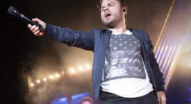 Vliegende Vrienden van Amstel LIVE!, Roel VanVelzen tijdens Vliegende Vrienden 2018 - Fotocredits Shali Blok - ArtiestenNieuws