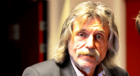 Johan Derksen (cropped) - Foto: Jasper Joosten (Wikimedia Commons, CC BY 3.0)