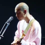 Hyukoh, Oh hyuk (cropped) - Fotocredits: hyukohtw - Wikimedia Commons (CC BY-SA 2.0 TW)