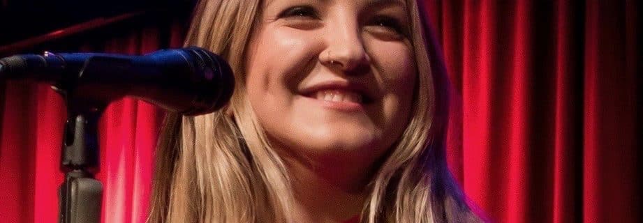 Julia Michaels - Foto: Justin Higuchi (Wikimedia Commons, CC BY 2.0)