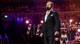 Alfie Boe - Fotocredits: Raph_PH - Wikimedia Commons (CC BY 2.0)