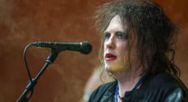 The Cure Ziggo Dome, Robert Smith (The Cure), Attribution: Bill Ebbesen, CC BY-SA 3.0, via Wikimedia Commons