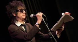 John Cooper Clarke - Fotocredits: Bryan Ledgard - Wikimedia Commons (CC BY 2.0)