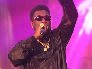 Burna Boy (Cropped) - Foto: Ameyaw Debrah - Wikimedia Commons (CC BY-SA 3.0)