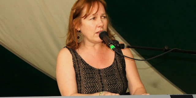 Iris DeMent - Fotocredits: Ron Baker - Wikimedia Commons - (CC BY-SA 3.0)