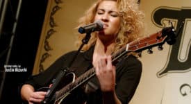 Tori Kelly - Foto: Justin Higuchi via Flickr (CC BY 2.0)