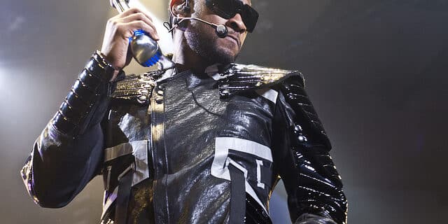 Usher - Foto Loren Wohl (Wikimedia Commons, CC BY 3.0)