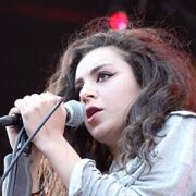 Charli xcx - Attribution: Anna Hanks from Austin, Texas, USA, CC BY 2.0, via Wikimedia Commons