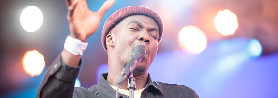 Jacob Banks - Fotograaf: Tore Sætre, CC BY-SA 4.0, via Wikimedia Commons